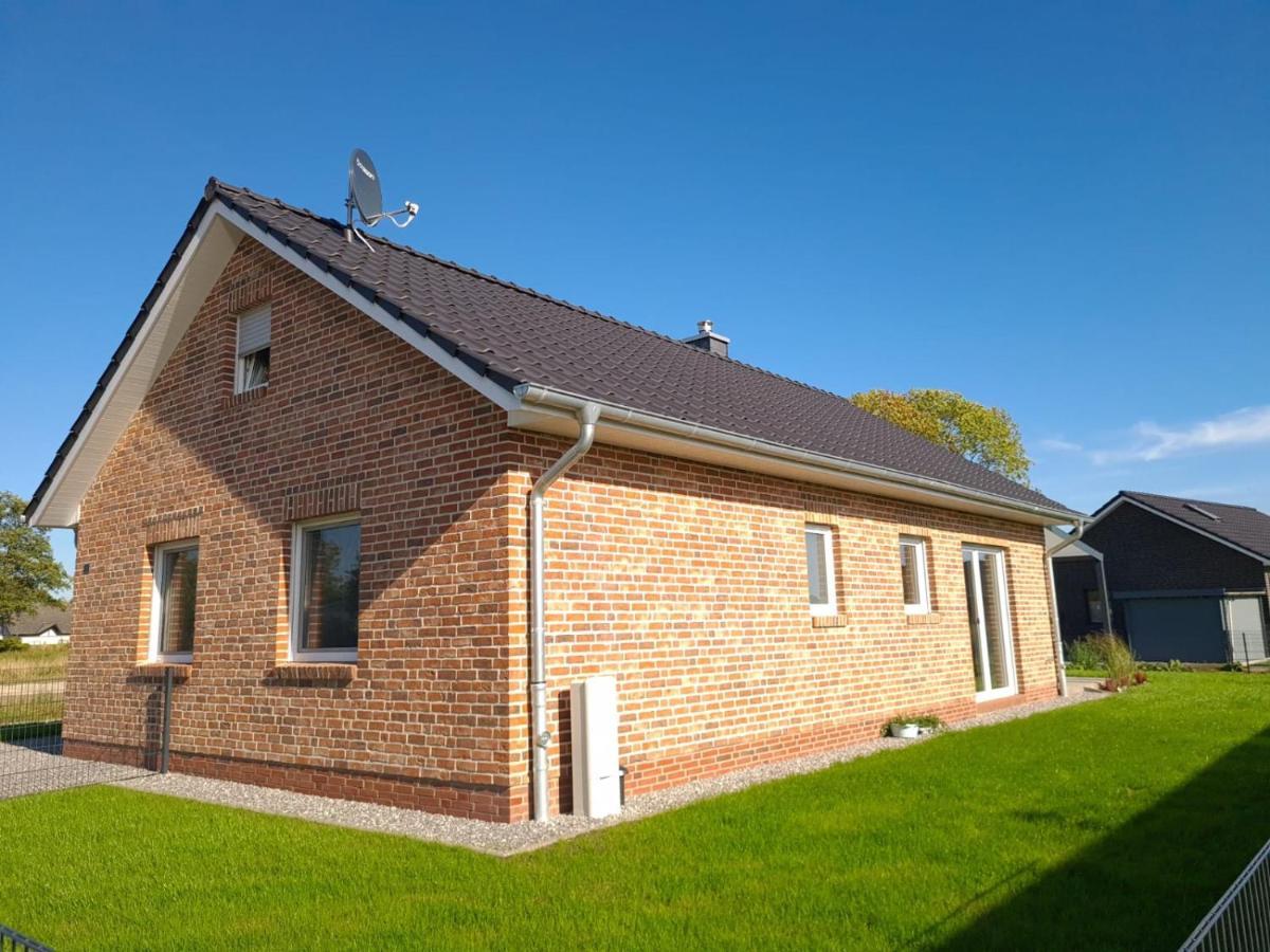 Haus Kuestenbrise - Urlaub Mit Hund An Der Kueste Mit Eigenen Garten, Sauna Und Gemuetlichen Kaminfeuer Schweiburg 외부 사진